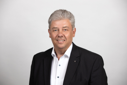  Kai-Uwe Bratschke