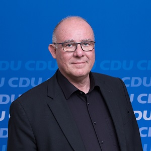  Hans-Joachim Jger